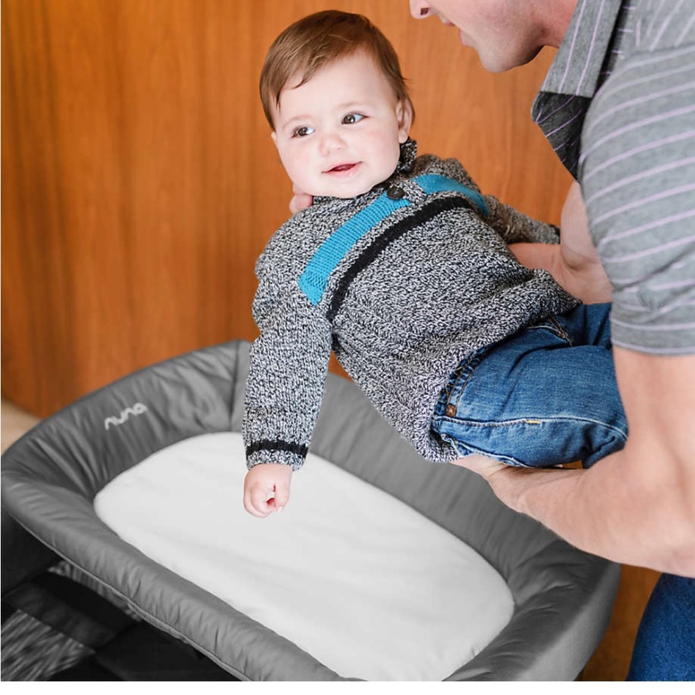 Nuna SENA™ Aire Travel Crib Changer
Color: Hazelwood NEW